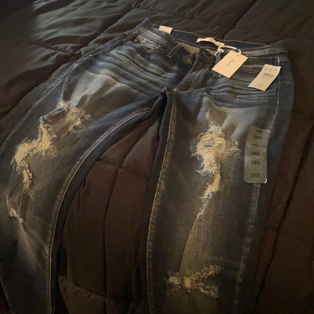 Kan kan mid rise skinny jeans